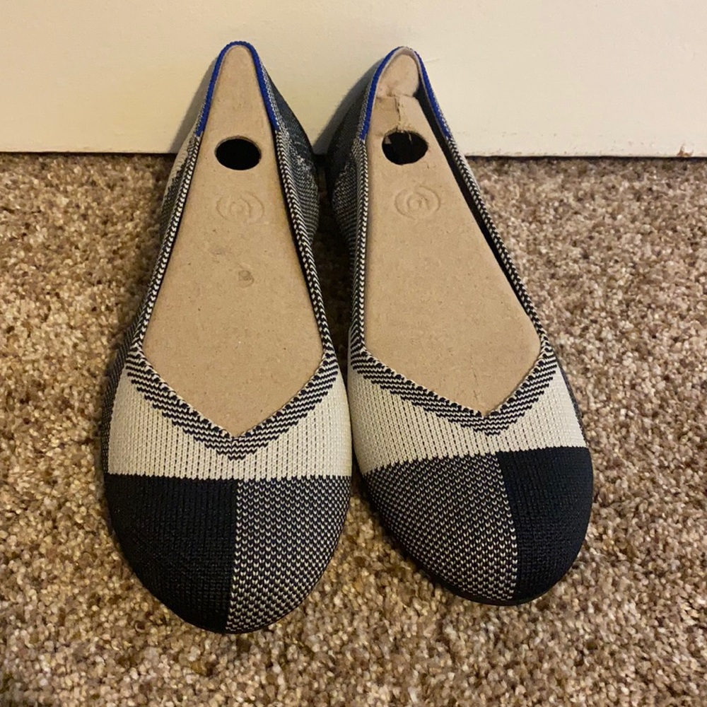 Rothys black captoe flats